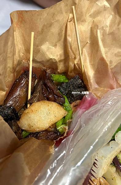 POPOTOY在屏東˙東港夜市超長超好逛，走到腿痠的夜市