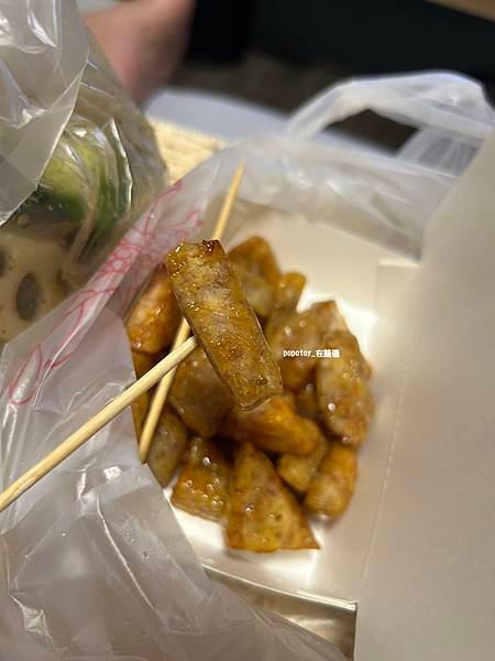 POPOTOY在屏東˙東港夜市超長超好逛，走到腿痠的夜市