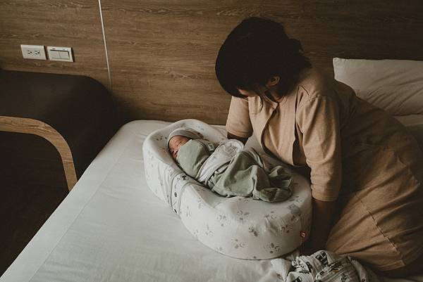 Nina在月子中心母嬰同室的日常~