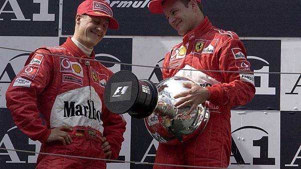 podium-2002