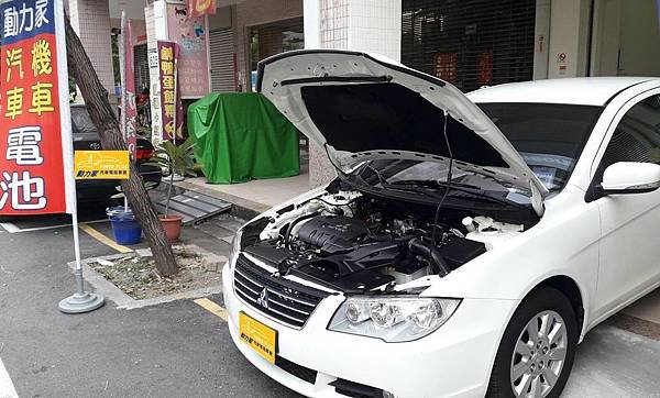 三菱  LANCER  使用GLOBAL電池-1