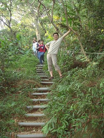 桌球隊登山102.09.08 (3).JPG