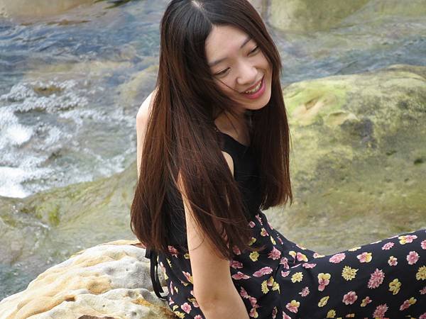 濱海奇岩石103.05.11 (28).JPG