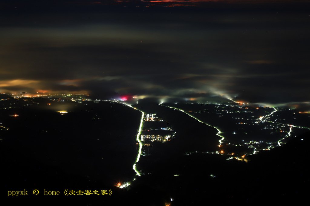 暗夜城市光舞.jpg