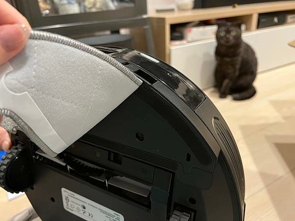 【 開 箱】NEABOT N2 PLUS 自動集塵堡掃拖機器