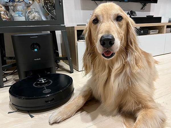 【 開 箱】NEABOT N2 PLUS 自動集塵堡掃拖機器