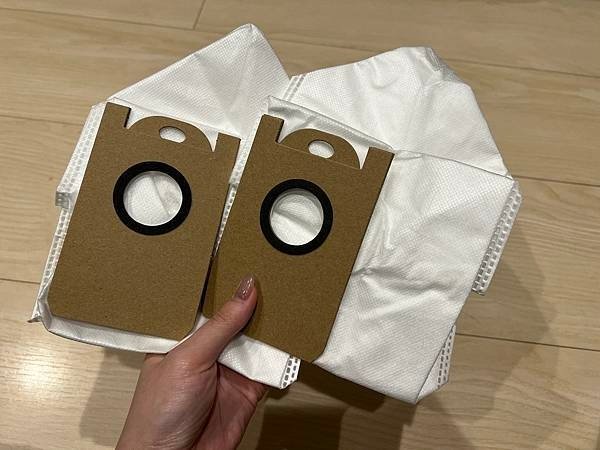 【 開 箱】NEABOT N2 PLUS 自動集塵堡掃拖機器