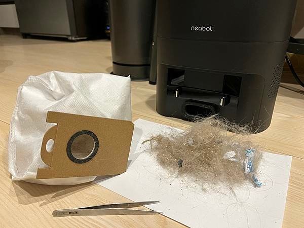 【 開 箱】NEABOT N2 PLUS 自動集塵堡掃拖機器