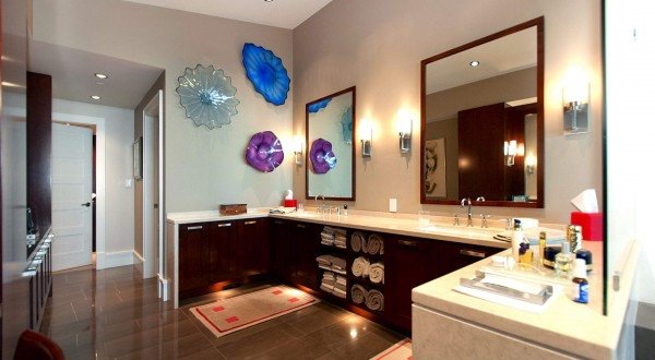 penthouse-master-bathroom-2-600x330.jpg