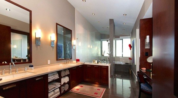 penthouse-master-bathroom-600x330.jpg