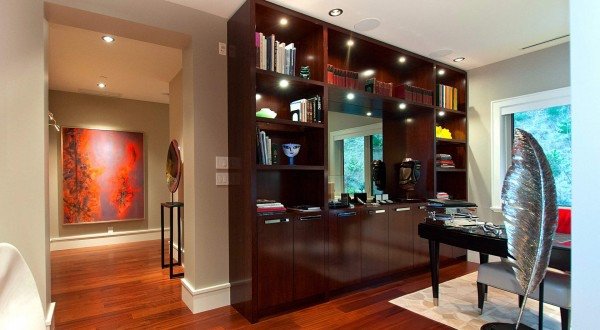 penthouse-modern-office-600x330.jpg