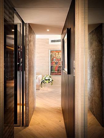 contemporary-apartment-9.jpg