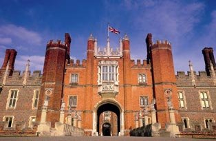 Hampton-Court-Palace-iconic.jpg