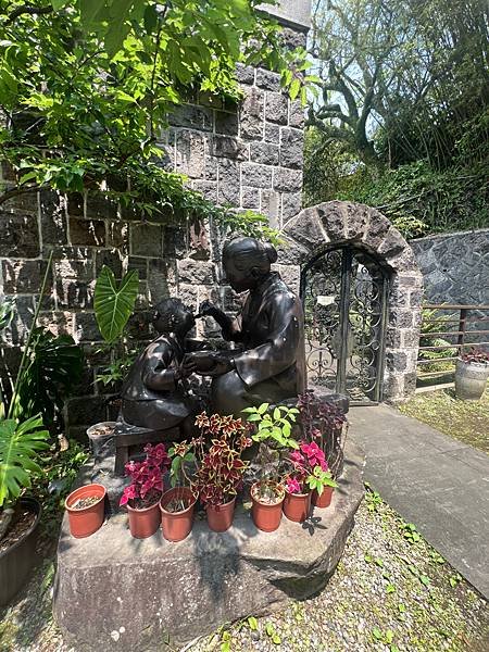 陽明山景觀餐廳。草山行館。總統官邸吃午餐
