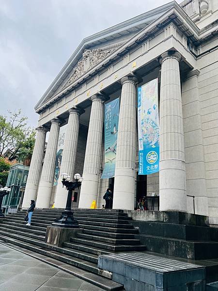 台灣博物館本館。古生物館：天氣炎熱、雨天可以去的室內景點，適