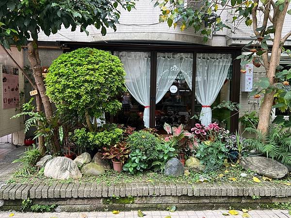 超秘境的喫茶室：少女A x 李香亭 秘境喫茶室（復北門市）。