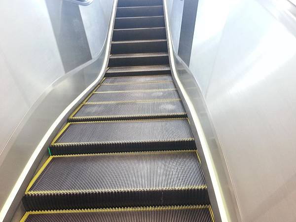 escalator