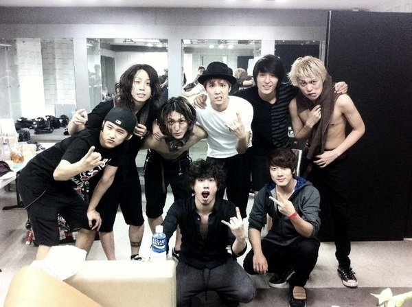 120616 one ok rock concert