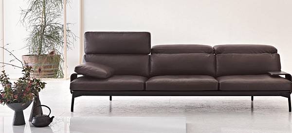 288-sled-cassina-sofa-1.jpg