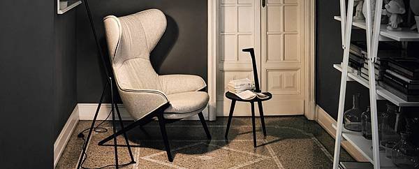 2003-002 NO.395 單椅 Cassina-Model_2.jpg