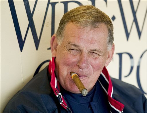 bobby Cox_cigar.jpg