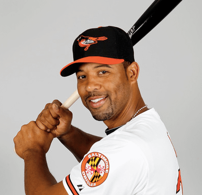 Derrek Lee Orioles.png