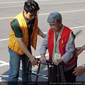 謝謝你們扶持一把