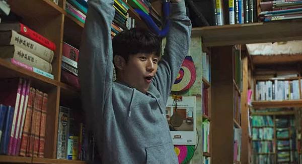 Screenshot_20191108-155109_Netflix.jpg