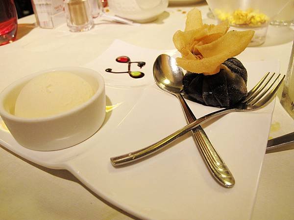 西堤牛排 (1).jpg
