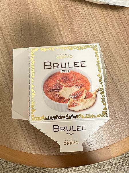 日本超商美食【OHAYO BRULEE 焦糖烤布蕾冰淇淋】