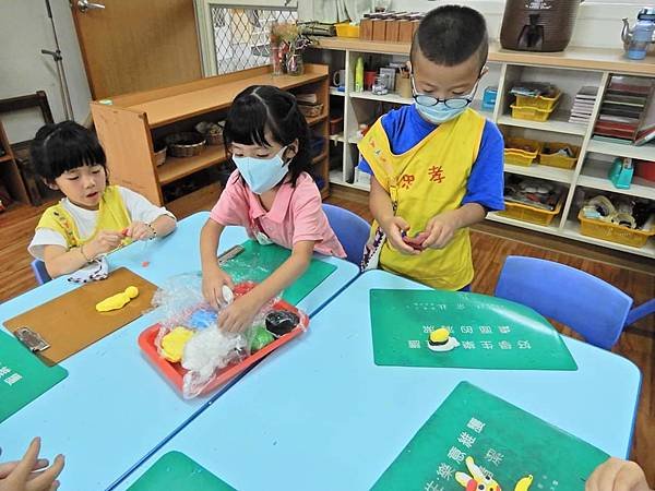 【霏8Y4M&amp;荻5Y9M】2020_0706(一)入學第二十
