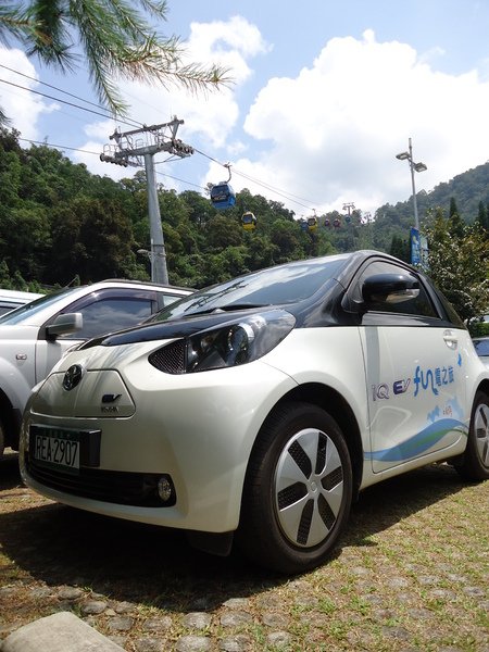 和運租車(日月潭水社站)：【日月潭】搭上TOYOTA電動車~來個日月潭FUN電之旅吧