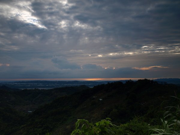 下山途中看到的夕陽