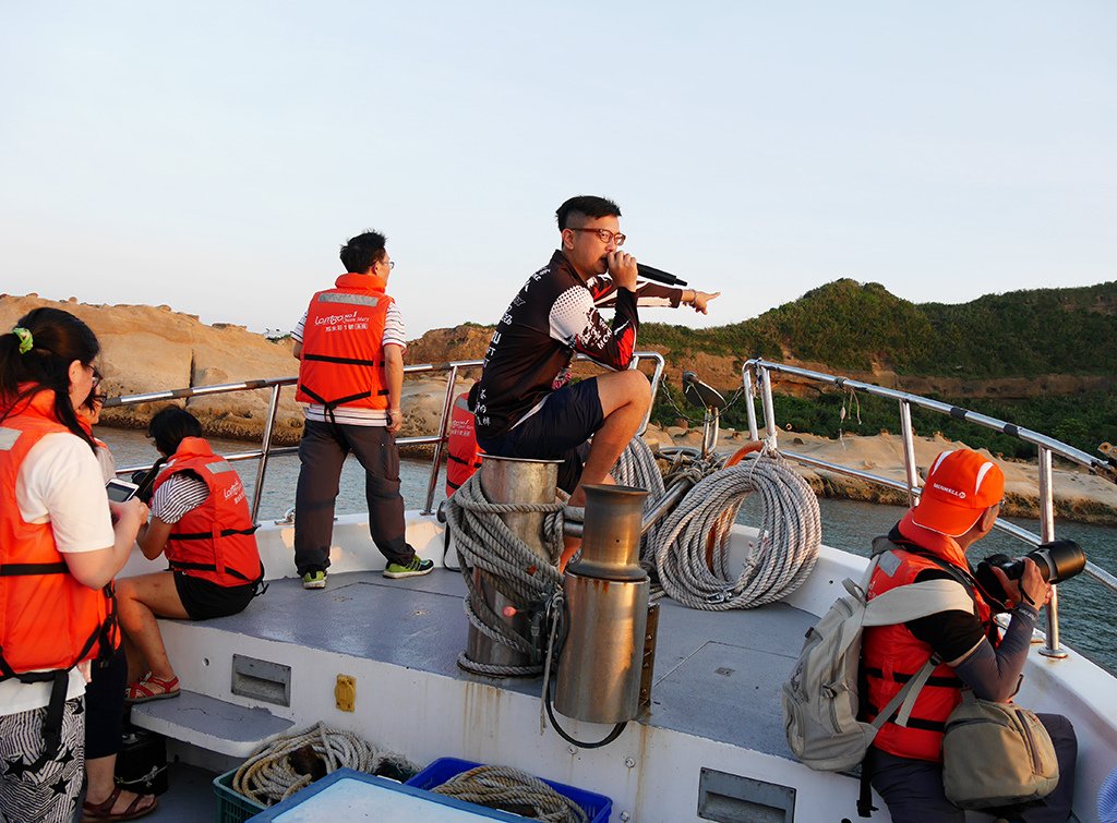 12景觀導覽.jpg - 野柳漁港「蹦火仔」海上體驗