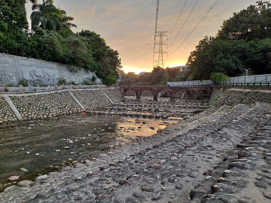 06大平紅橋.jpg