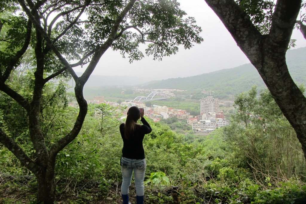 照片1：甲仙350高地生態園區，是眺望甲仙埔街區好點（2018，游永福攝影）.JPG