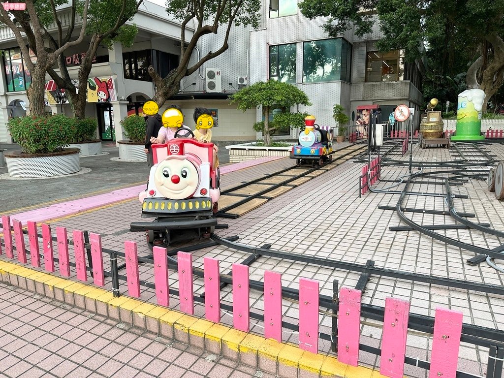 【新竹免費景點】超可愛巨大Hello Kitty公仔、氣球與