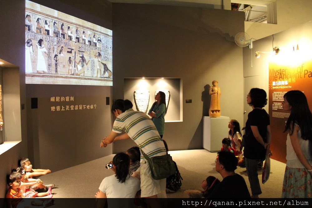 蒙娜麗莎說話畫展/台中創意園區