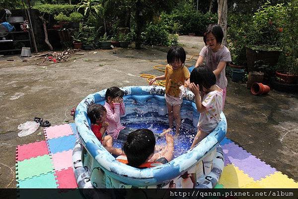 桐林市集準備日