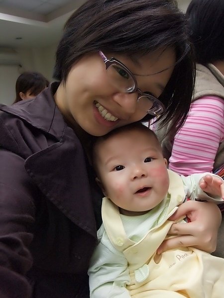 母乳哺育記者會