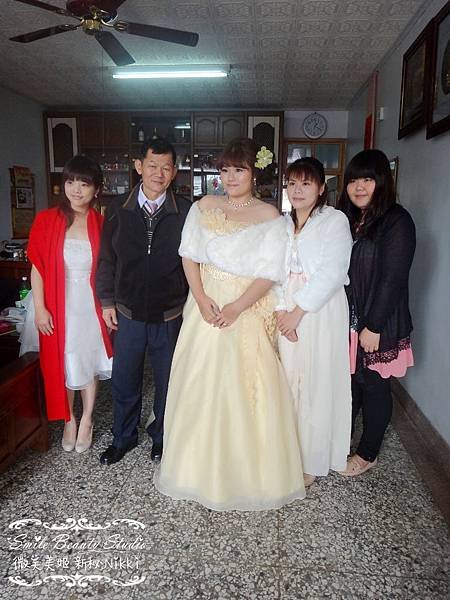 20141220怡潔結婚(進酒造型)