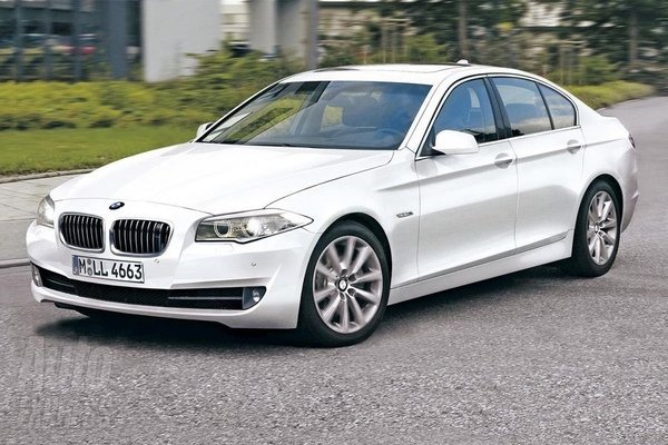 New_2011_BMW_5-Series.jpg