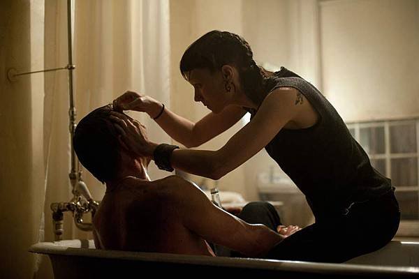 The_Girl_with_the_Dragon_Tattoo_2011__13225244537248.jpg