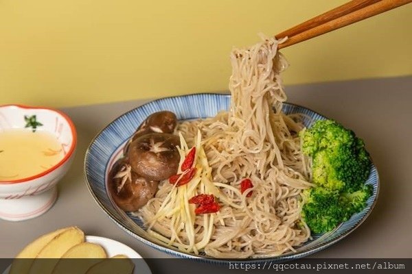 【西式料理包推薦】聽見花開蔬食咖啡館(推!!!超低GI香蕉麵