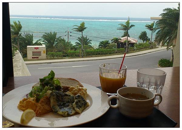 Kafuu Resort Fuchaku Condo Hotel 沖繩