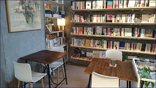 青鳥書店/咖啡館-華山文創內