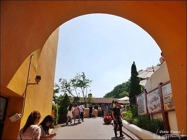 韓國쁘띠프랑스Petite France小法國村P1430091_調整大小1.JPG