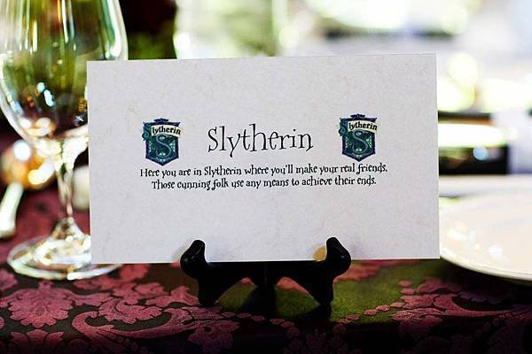 harry-potter-wedding-slytherin-table-sign