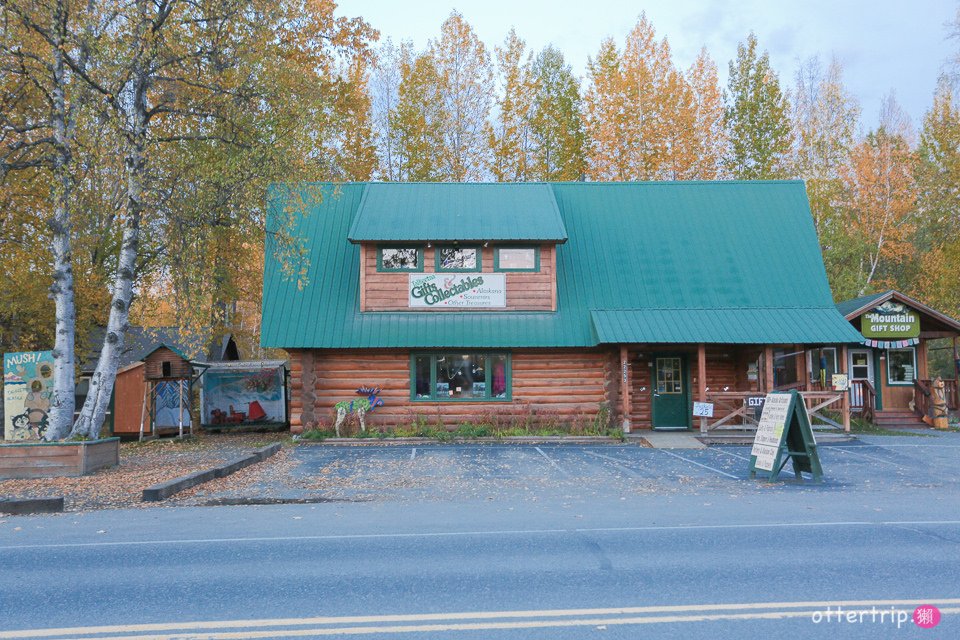 阿拉斯加Talkeetna住宿，餐廳推薦 Talkeetna Love-Lee Cabins床很好睡的小木屋