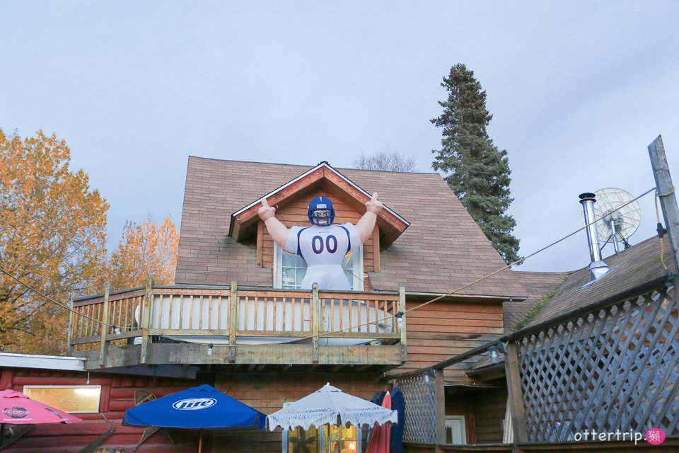 阿拉斯加Talkeetna住宿，餐廳推薦 Talkeetna Love-Lee Cabins床很好睡的小木屋